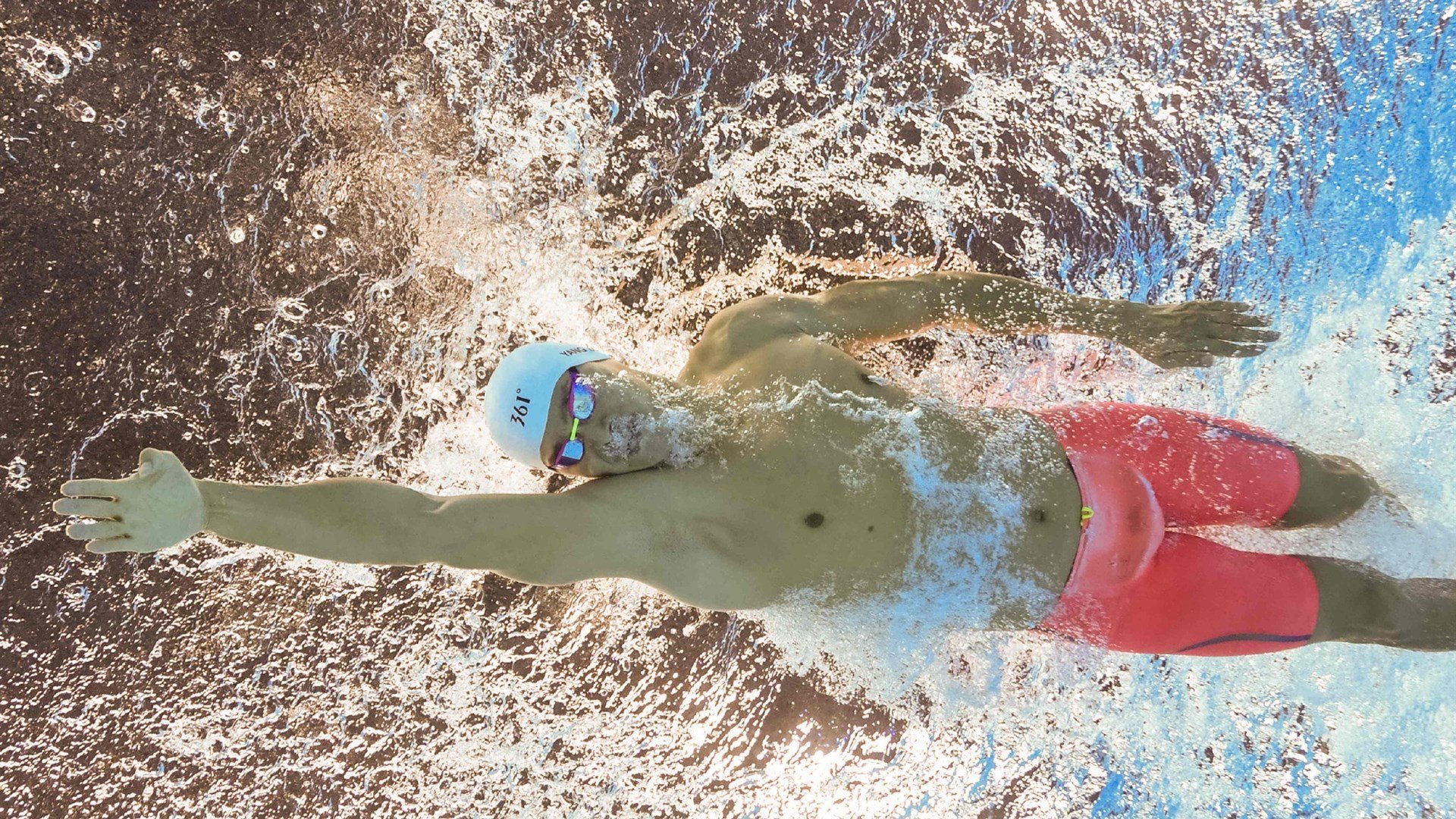 终场哨响前的奇迹，波尔一剑封喉，韩国绝杀日本改写东亚足球格局